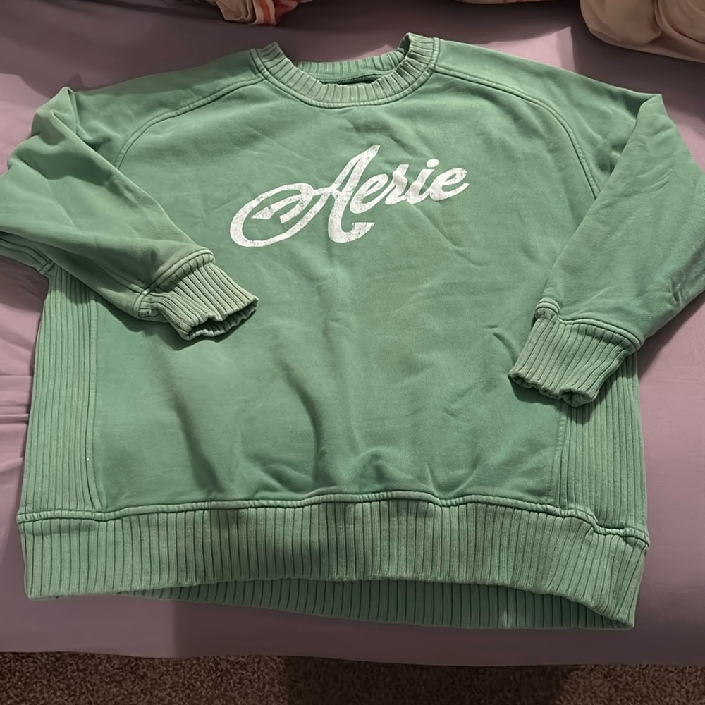 Aerie sz M. Green sweatshirt